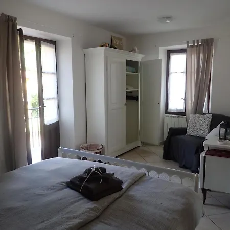 Casa Vacanze Il Borgo Apartment *